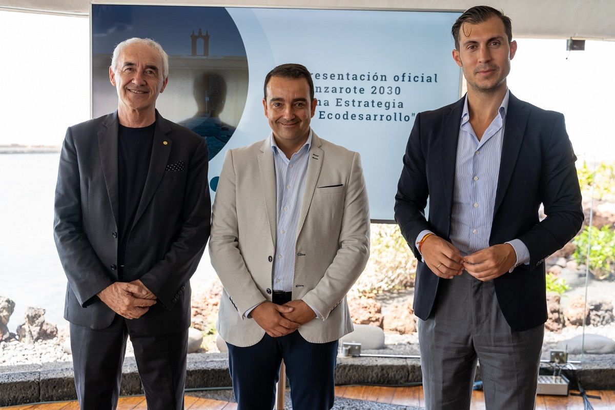 Alfonso Vegara, José Valle y David García durante la presentación