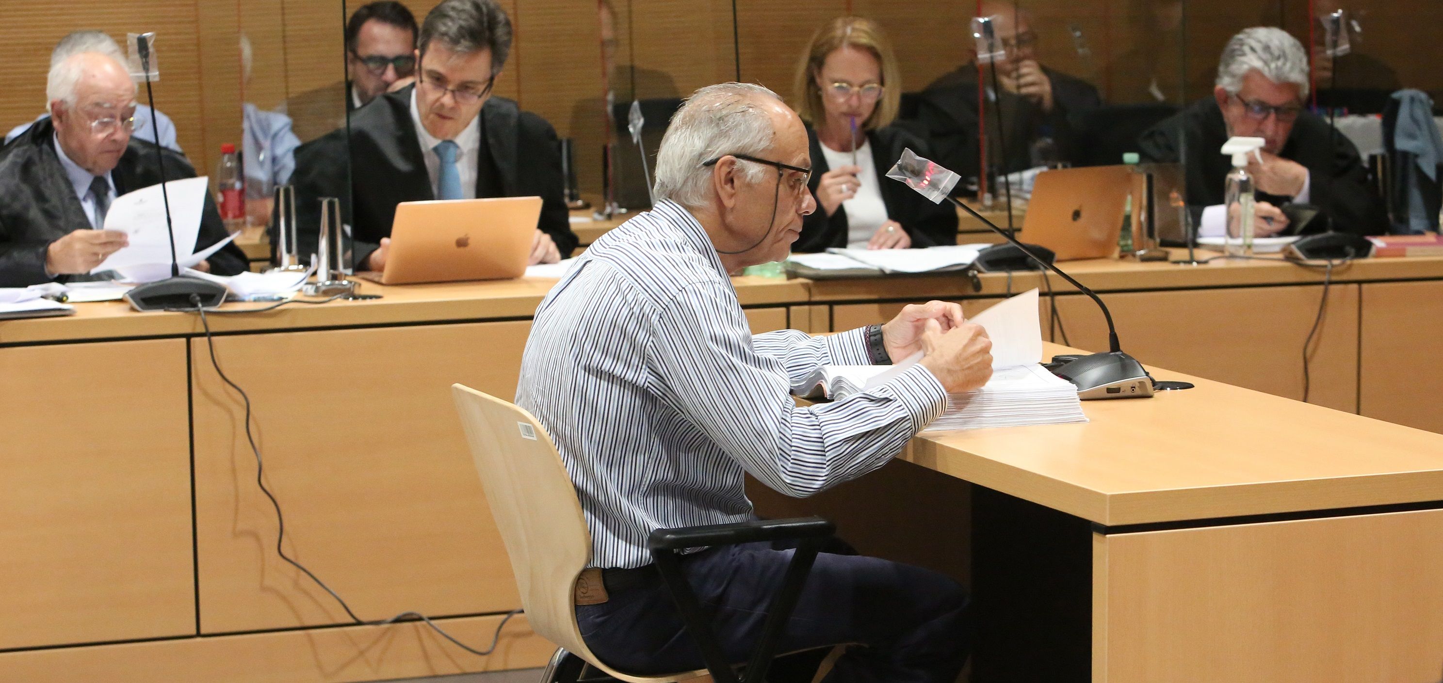 El ex secretario de Yaiza, durante su declaración en el juicio (FOTOS: Alejandro Ramos / Canarias Ahora)