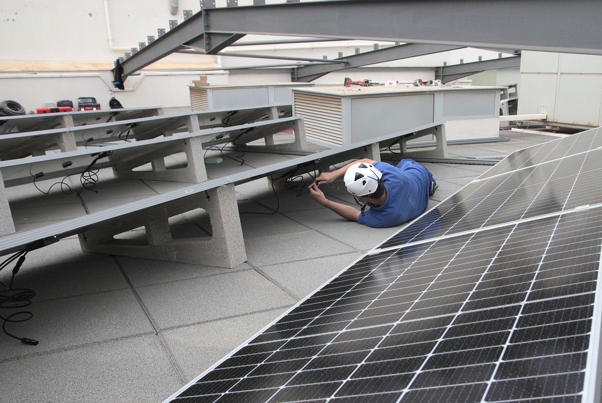 Instalación de placas solares en Arrecife