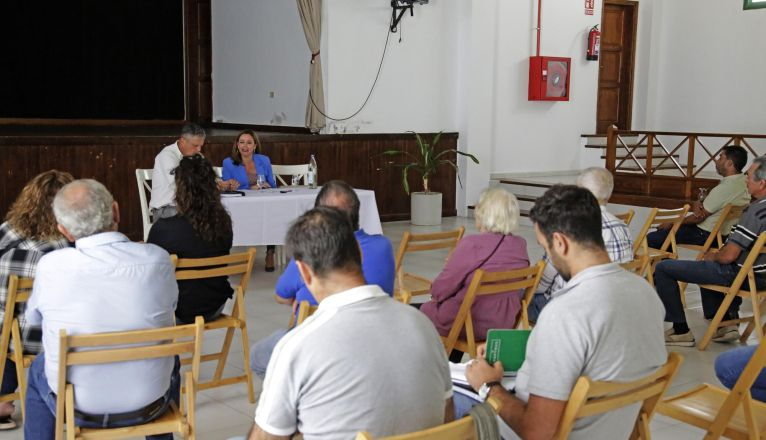 Reunion Presidenta con Vecinos carretera Nazaret (2) 