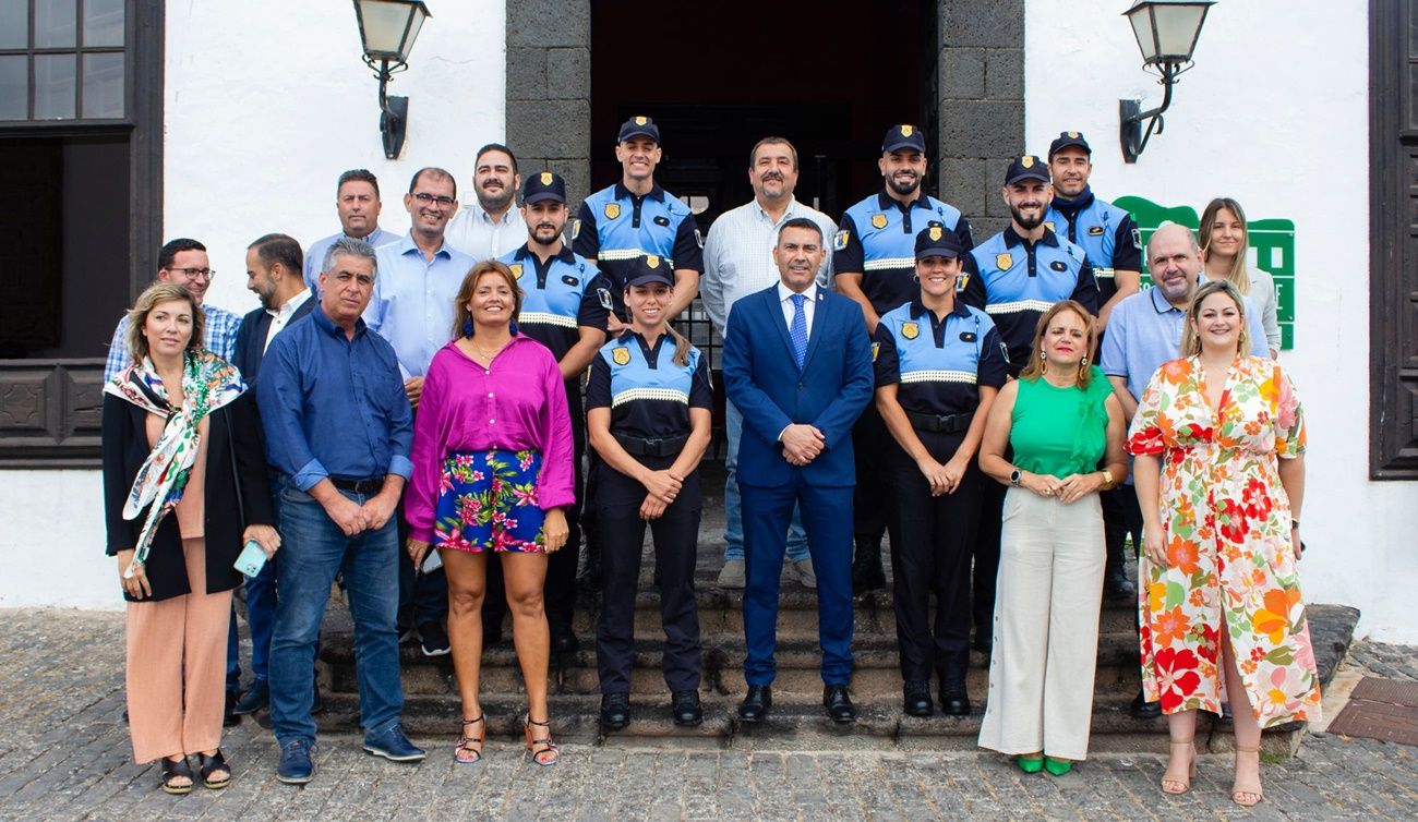 Bienvenida a los nuevos policías en Teguise