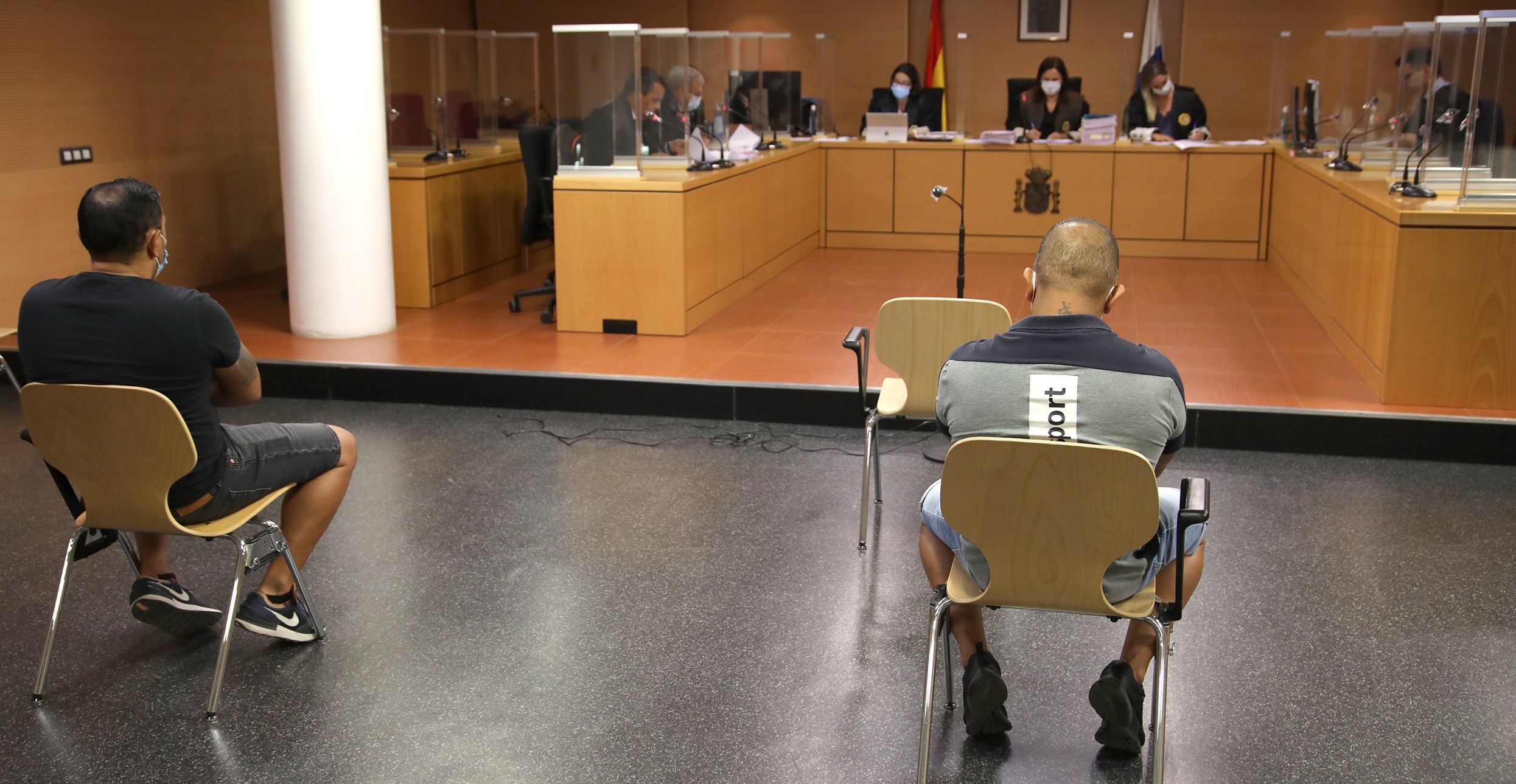 Los acusados, durante el juicio celebrado este martes (FOTOS: José Luis Carrasco)