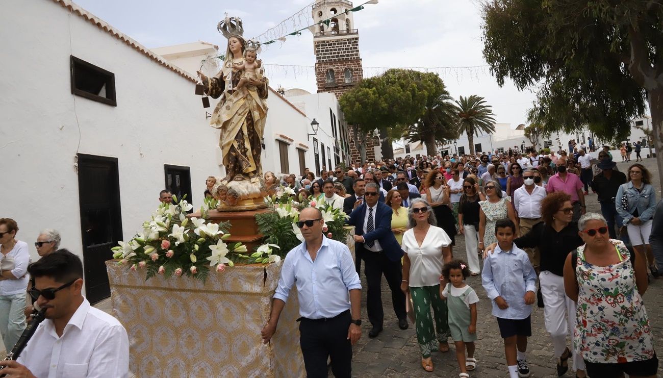 Procesion de la Virgen del Carmen en Teguise