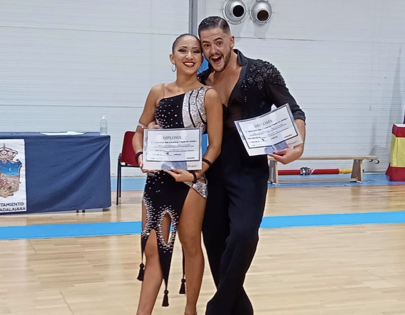 La pareja de bailarines Marcos García y Ainara Soto