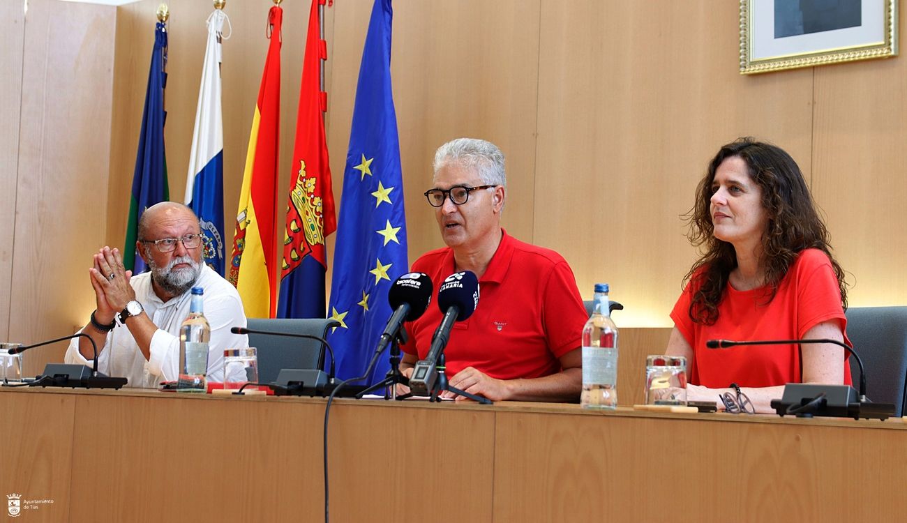 Firma del convenio en Tías