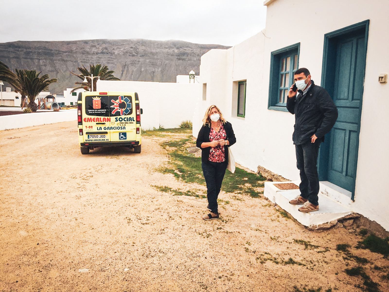 El alcalde de Teguise y la concejala delegada de La Graciosa, en la octava isla