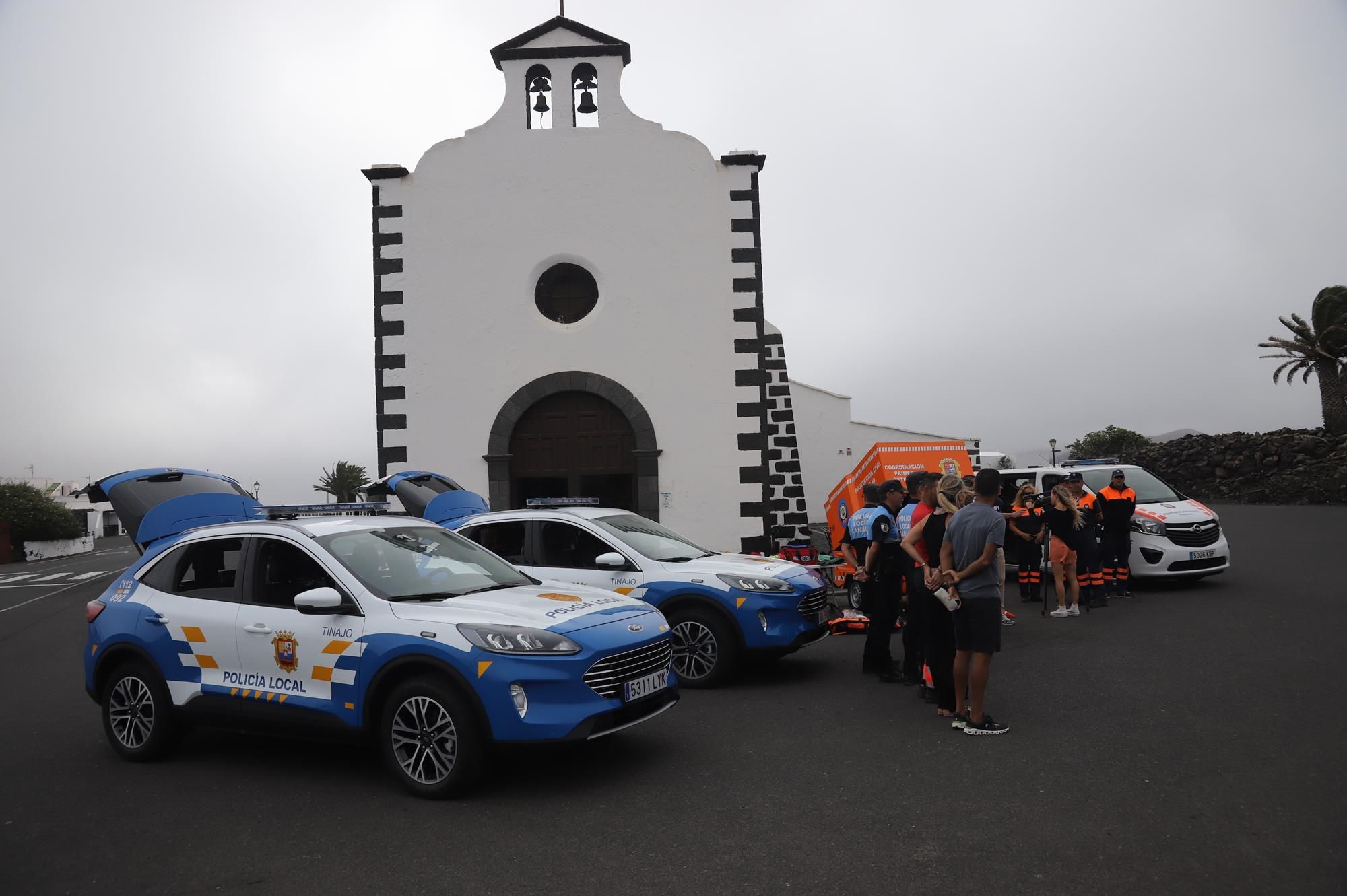 Nuevos vehículos de Policía Local y Protección Civil Tinajo Nuevos vehículos de Policía Local y Protección Civil Tinajo