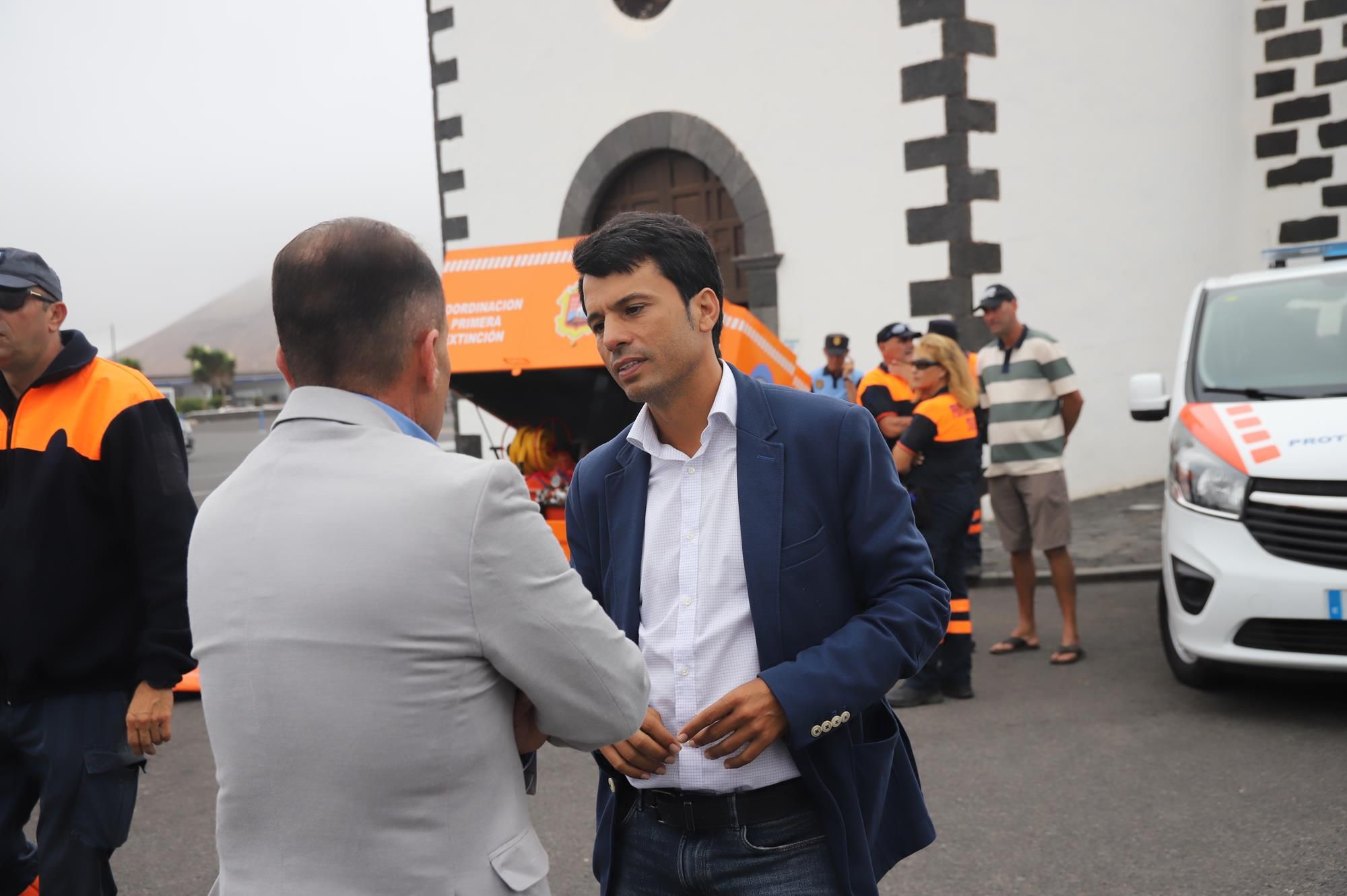 Nuevos vehículos de Policía Local y Protección Civil Tinajo Nuevos vehículos de Policía Local y Protección Civil Tinajo