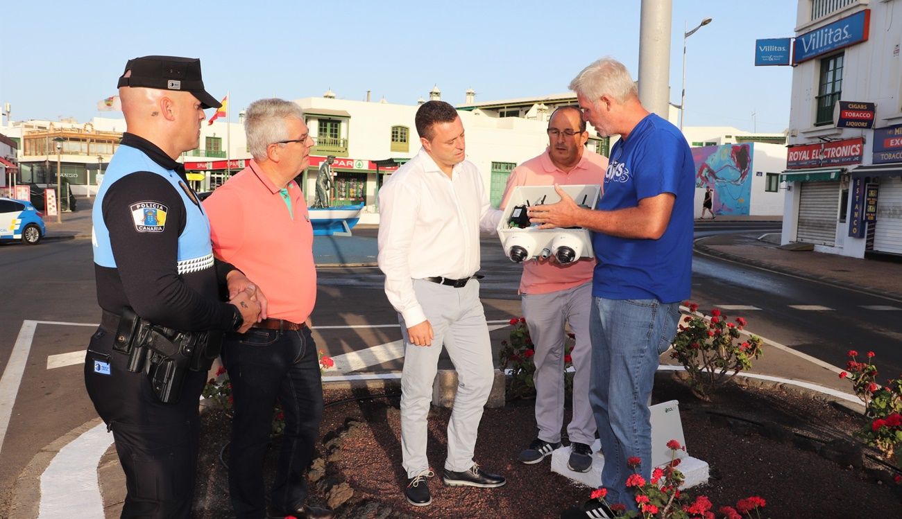 Instalación de videocámaras en Playa Blanca