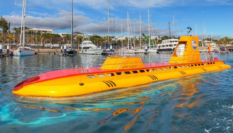 Submarino en Puerto Calero. Foto Submarine Safaris