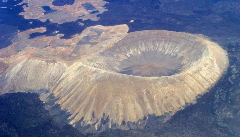 Caldera Blanca y La Caldereta Caldera Blanca y La Caldereta