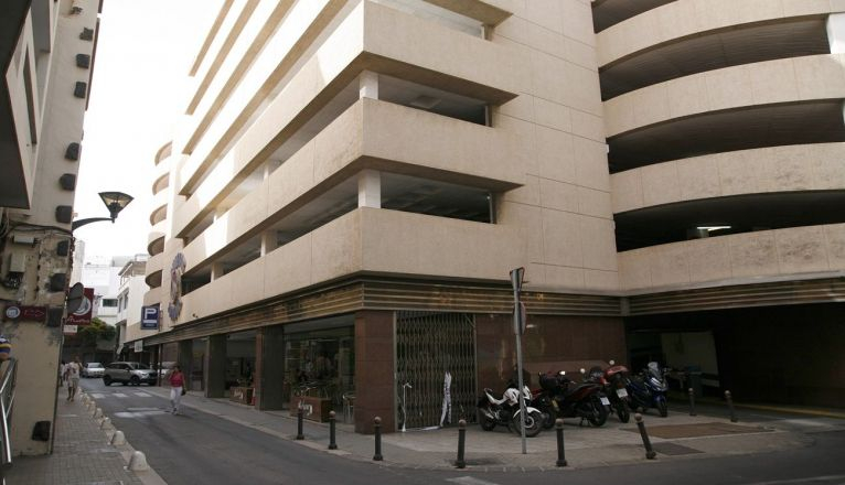 Lugar donde se precipitó la joven Lugar donde se precipitó la joven