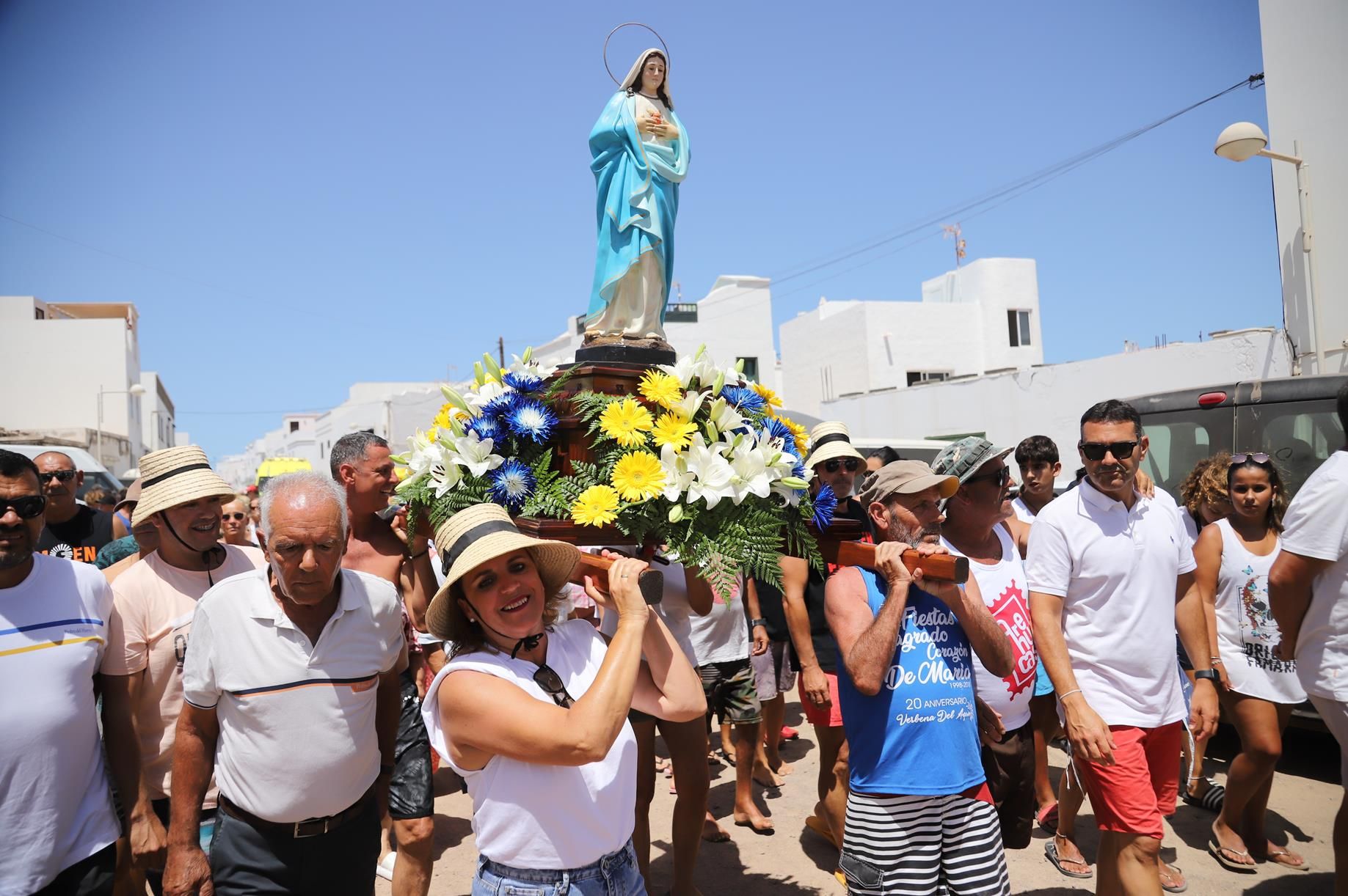Procesión y verbena del agua en Famara