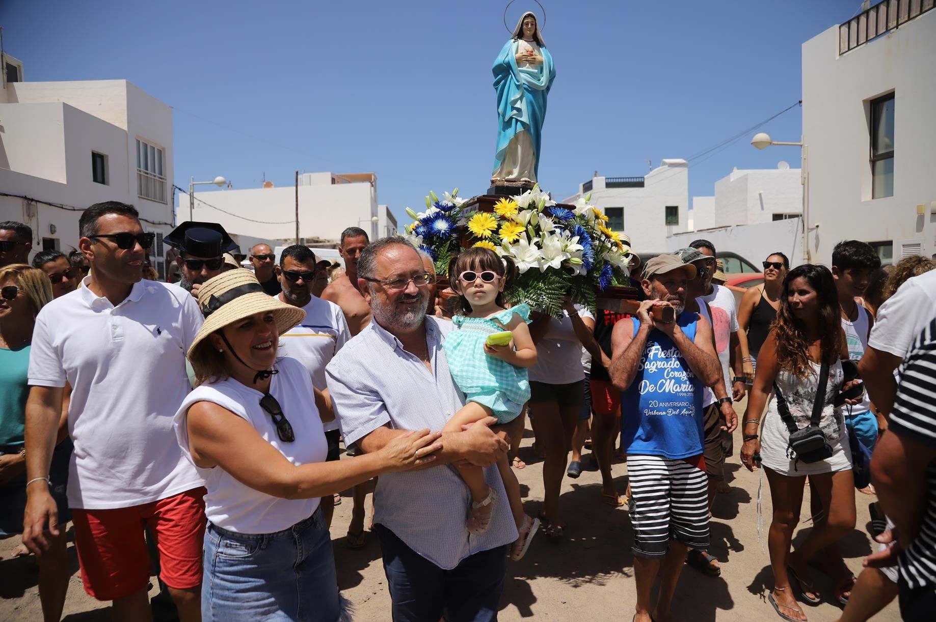 Procesión y verbena del agua en Famara