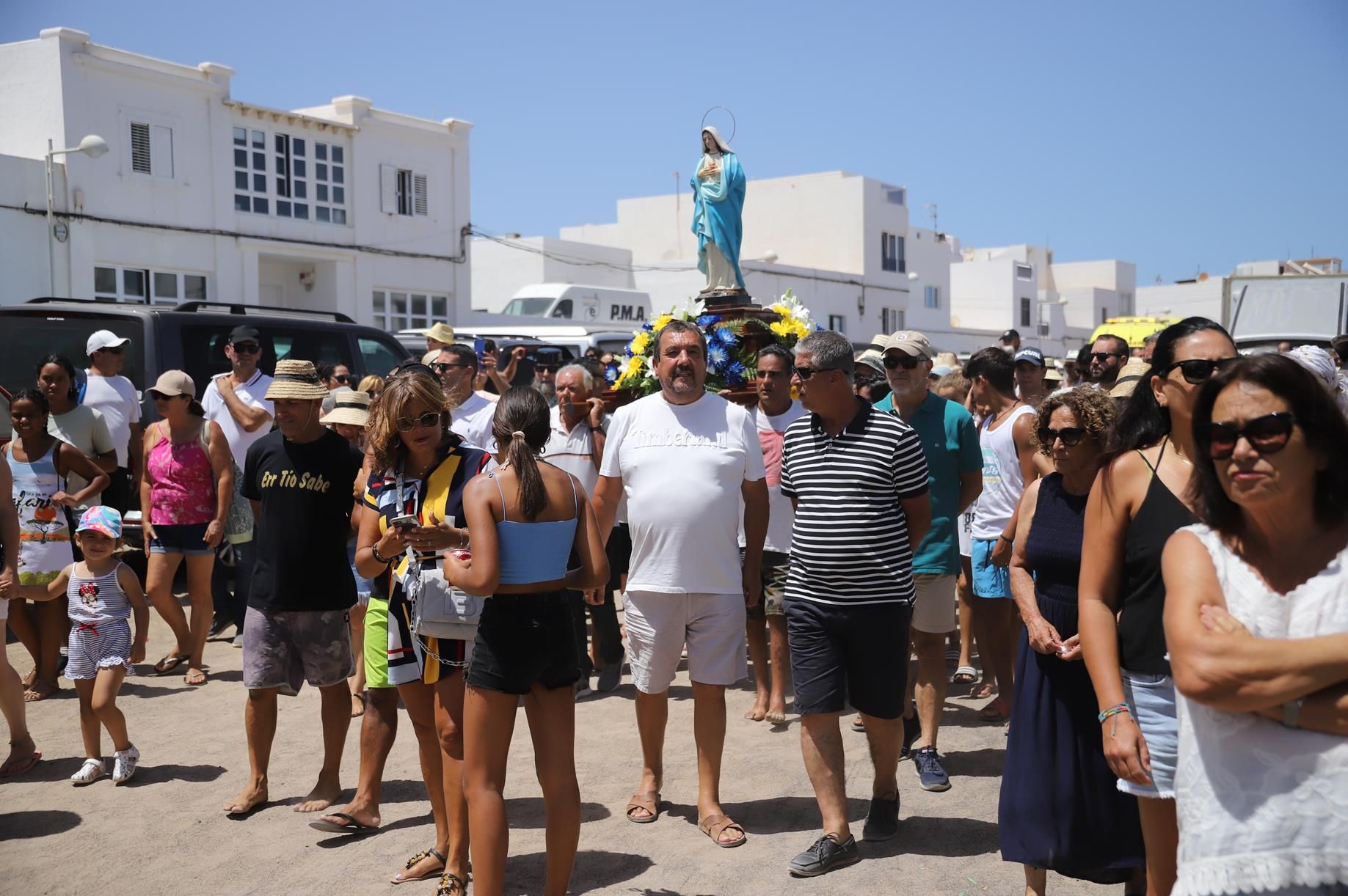 Procesión y verbena del agua en Famara