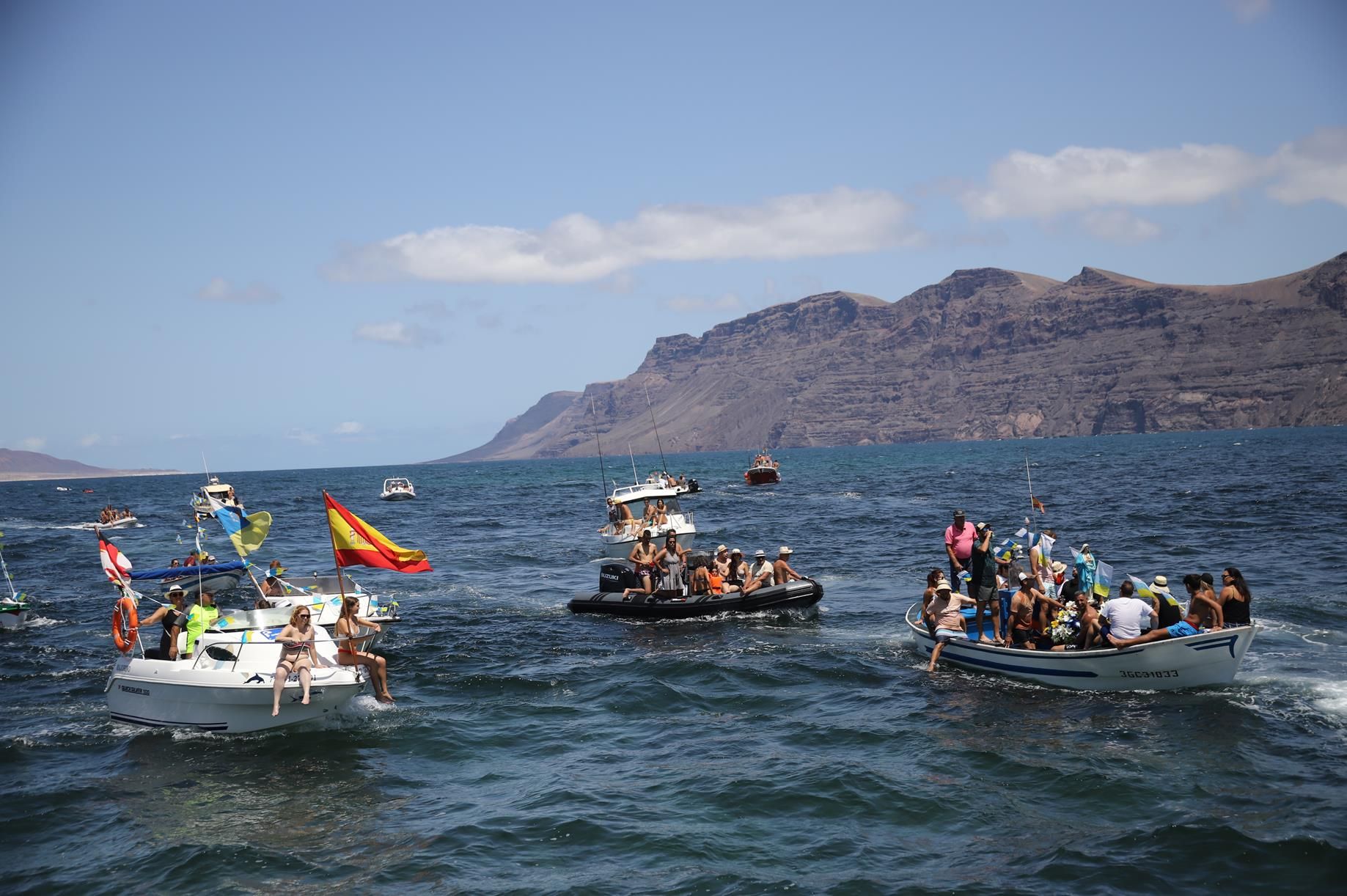 Procesión y verbena del agua en Famara