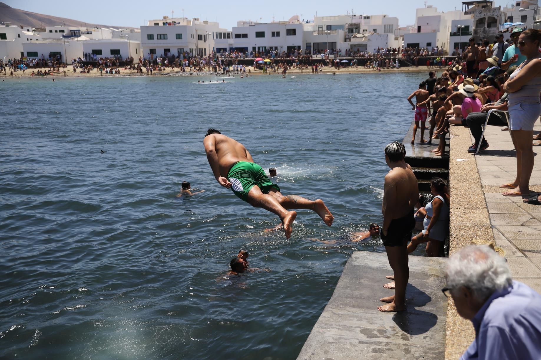 Procesión y verbena del agua en Famara