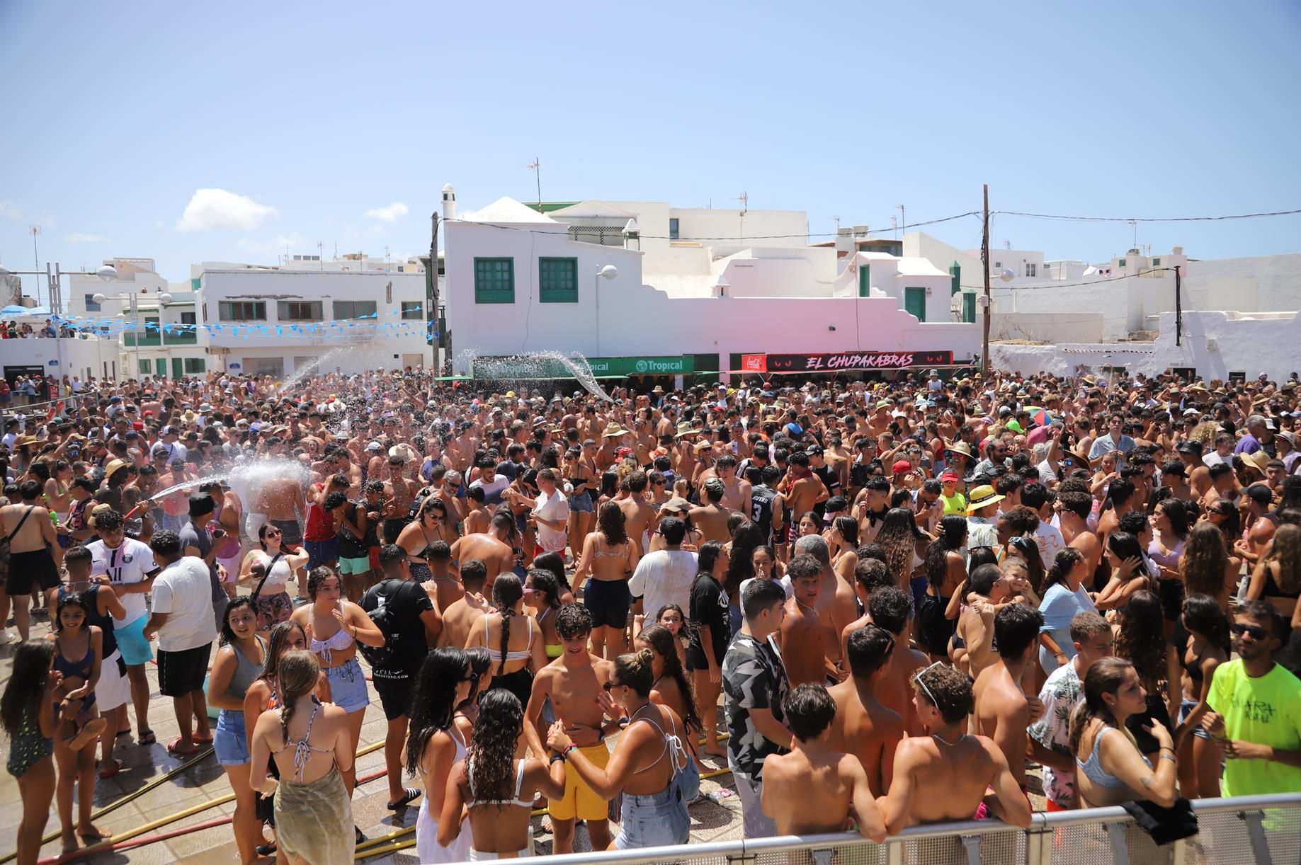 Procesión y verbena del agua en Famara