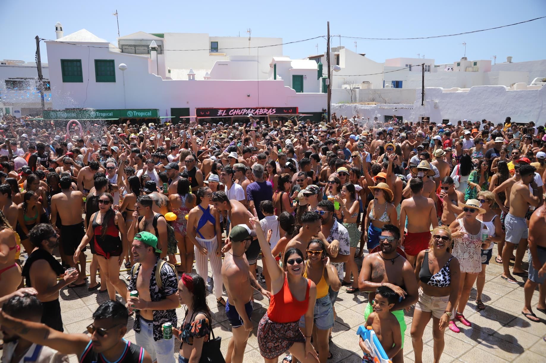 Procesión y verbena del agua en Famara