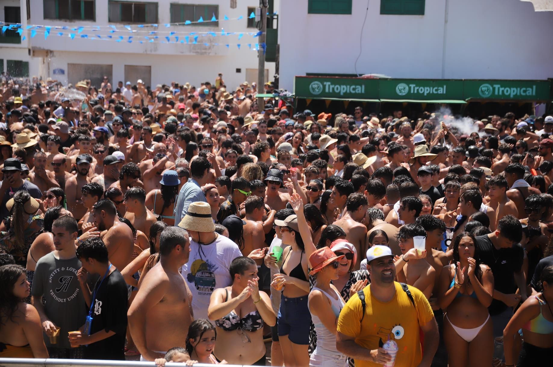Procesión y verbena del agua en Famara