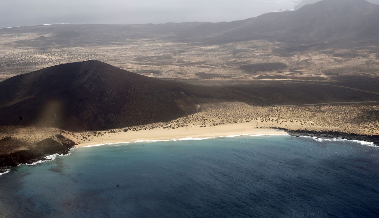 Las Conchas beach at La Graciosa. Photo by José Luis Carrasco