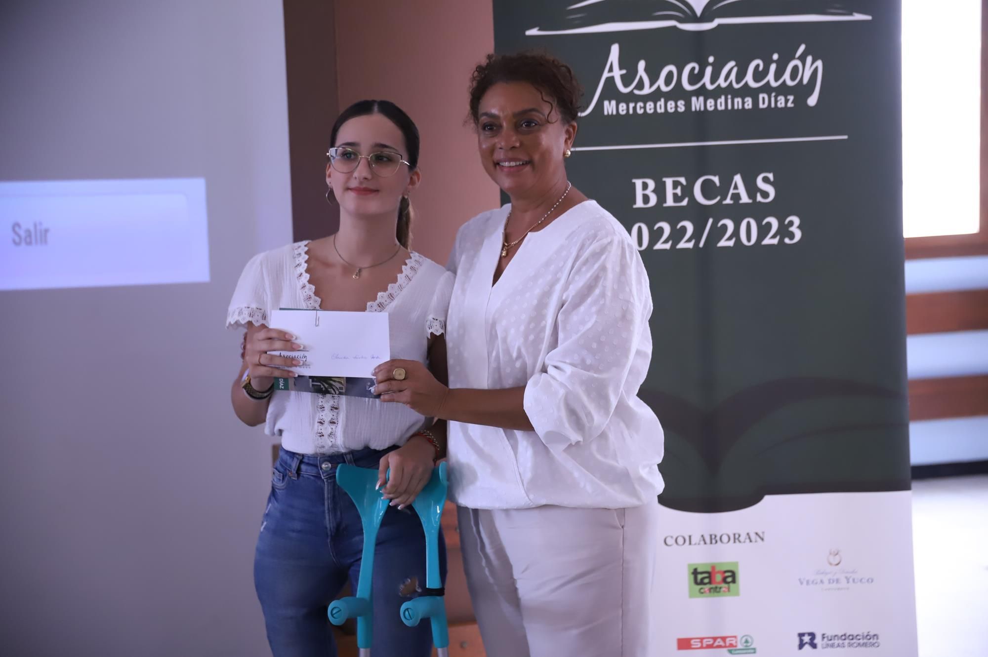Entrega de becas de la Asociación Mercedes Medina Entrega de becas de la Asociación Mercedes Medina