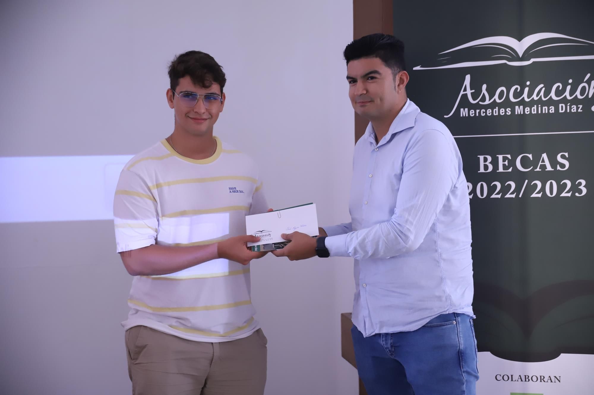 Entrega de becas de la Asociación Mercedes Medina Entrega de becas de la Asociación Mercedes Medina