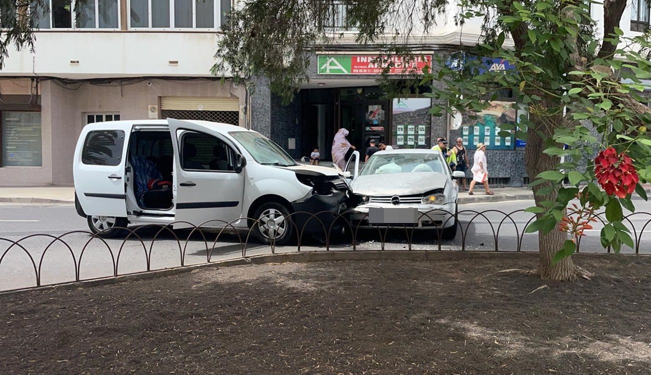 Choque de dos vehículos en Arrecife | Foto: Adriana Páez 