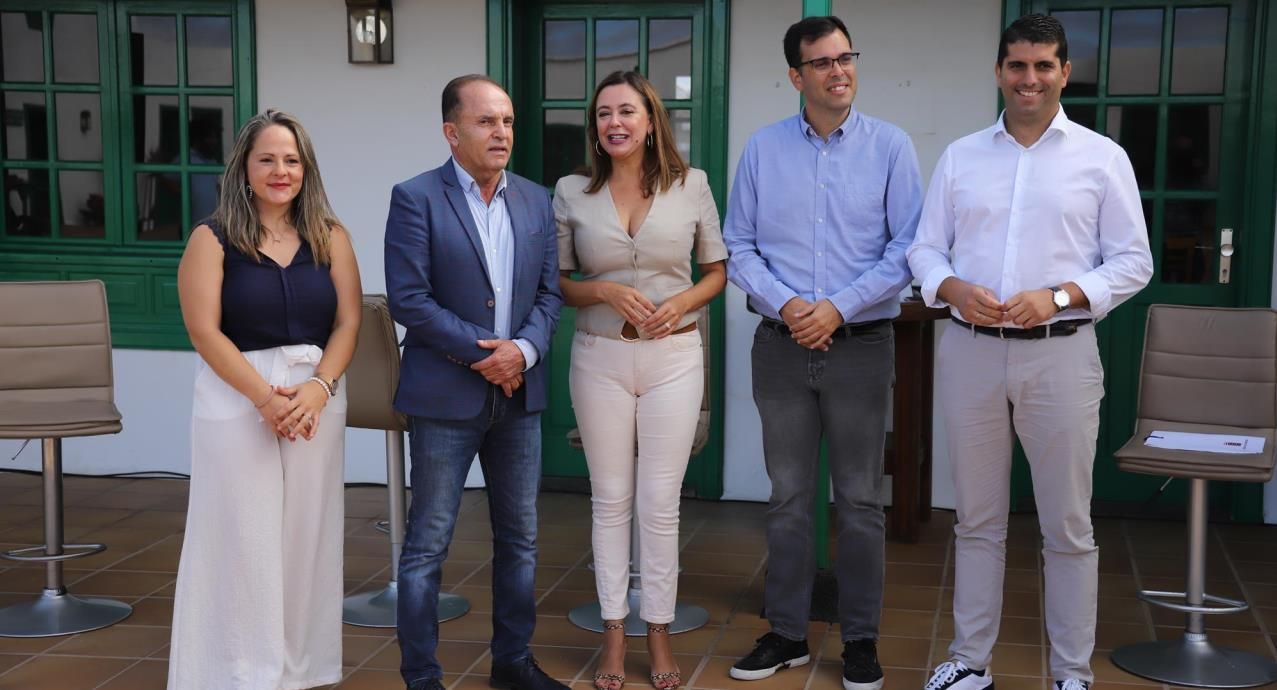 Rueda de prensa de la presentación de la feria de artesanía de Los Dolores