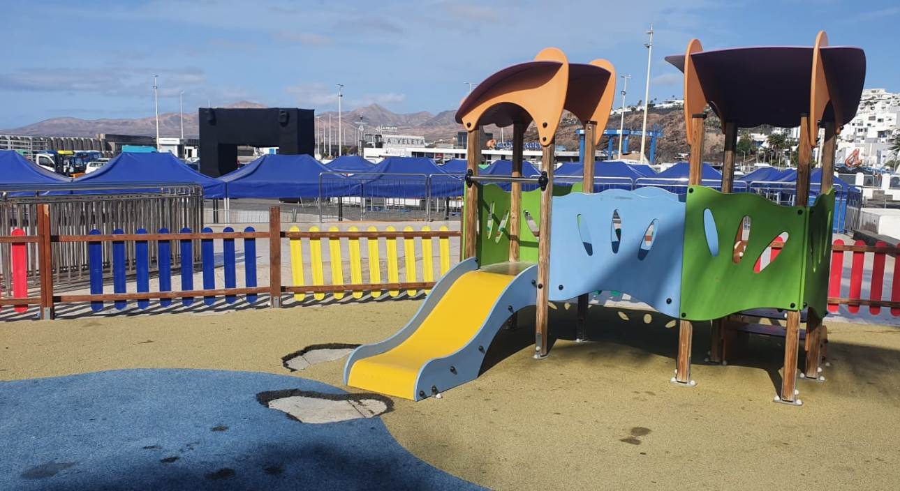 CC denuncia el estado de los parques infantiles de Tías