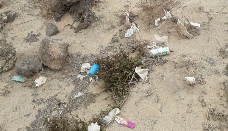 La basura en Órzola La basura en Órzola