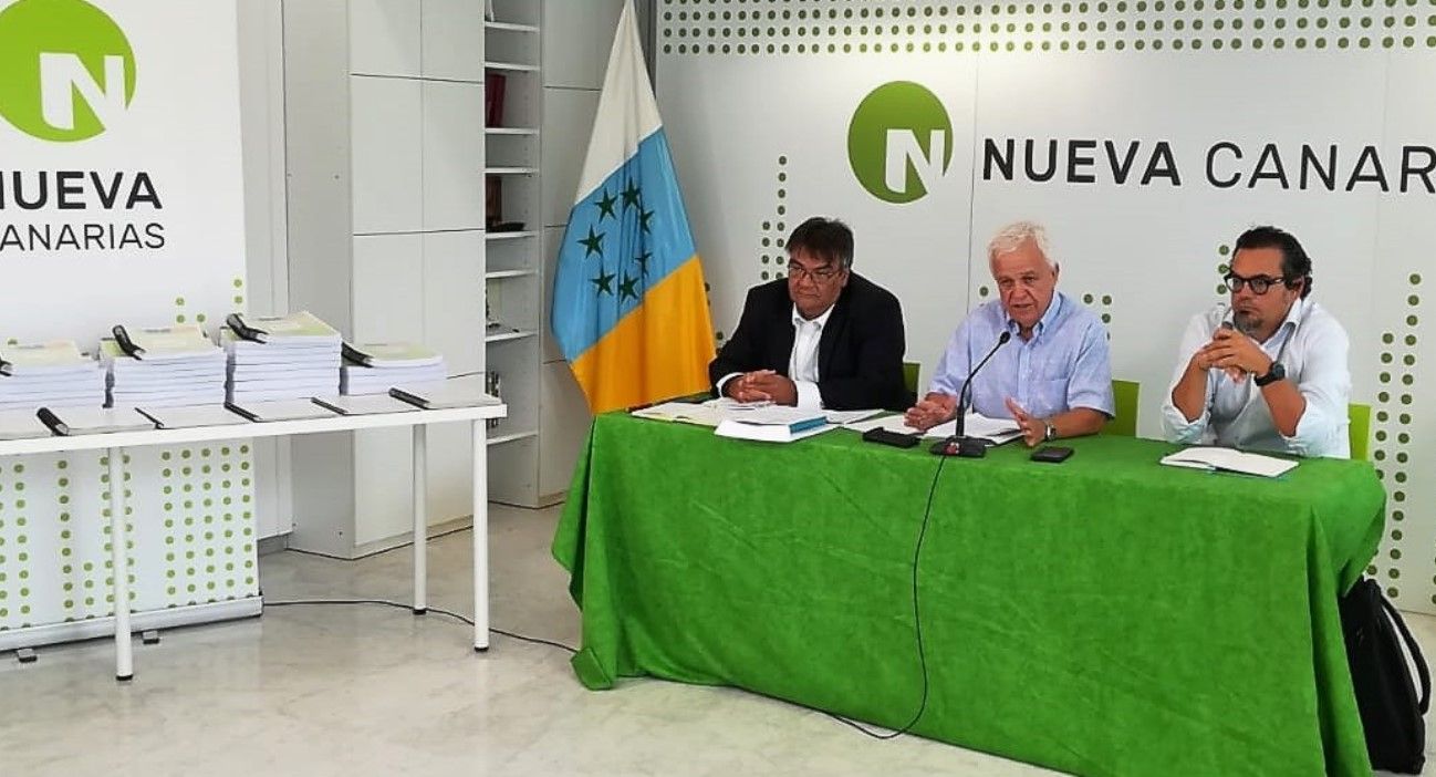 Rueda de prensa de Nueva Canarias. Pablo Rodríguez, Carmelo Ramírez y Jorge Pazos