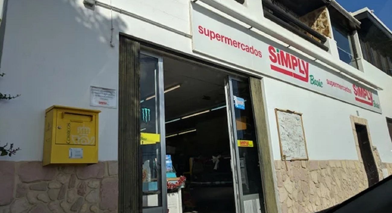 Supermercado atracado en Nazaret
