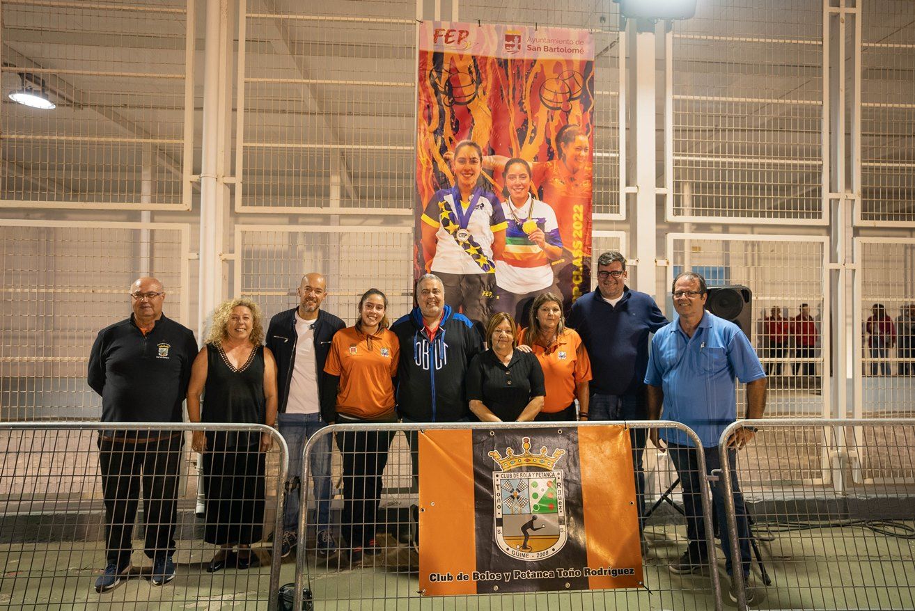 Campeonato de petanca y homenaje a la campeona del mundo Sara Díaz Campeonato de petanca y homenaje a la campeona del mundo Sara Díaz