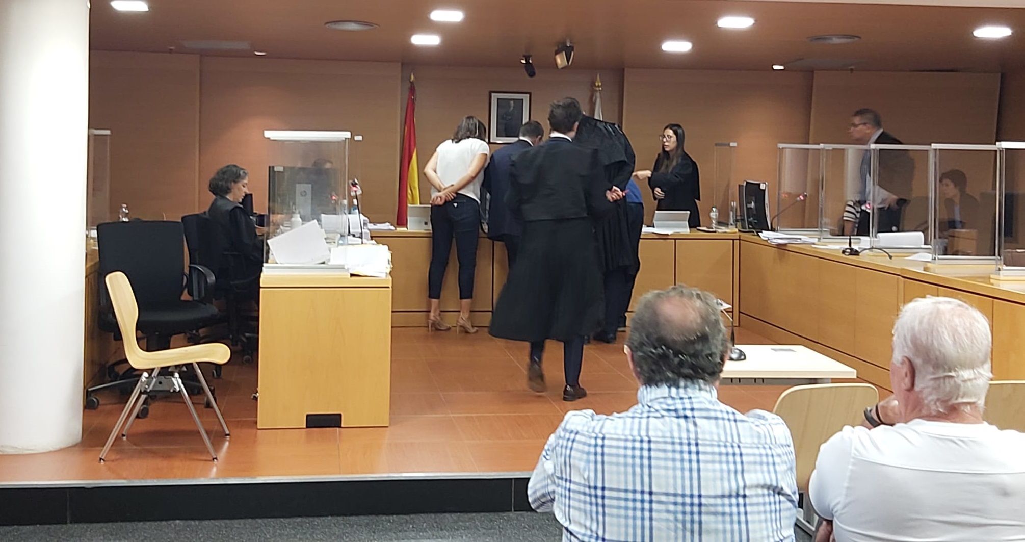 Declaración de los dos peritos en el juicio por presunta estafa