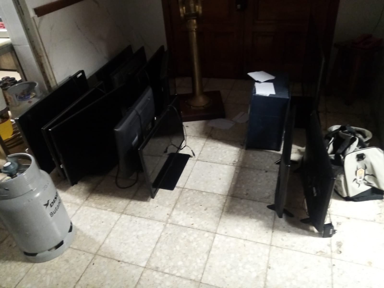 Imágenes del robo en la sede del SCRD Torrelavega producido durante la madrugada del miércoles 19 de octubre Imágenes del robo en la sede del SCRD Torrelavega producido durante la madrugada del miércoles 19 de octubre