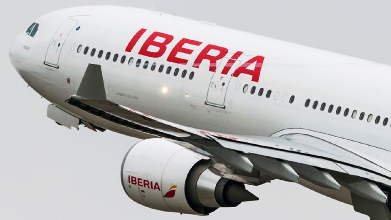 Vuelo de Iberia en el momento del despegue