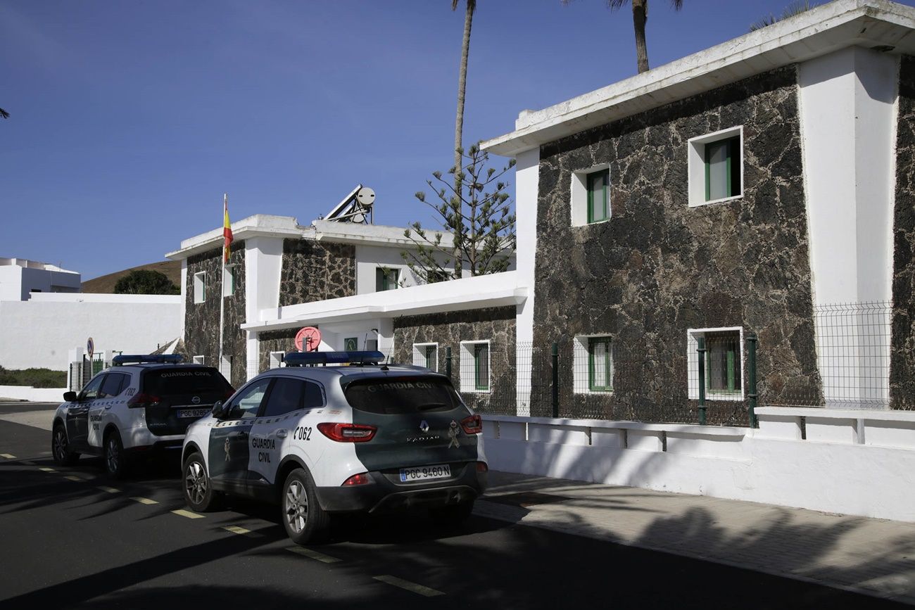 Exteriores del cuartel de la Guardia Civil de San Bartolomé