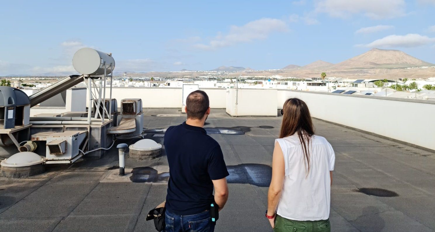 Preparativos para la instalación de los medidores de sonido en Playa Honda