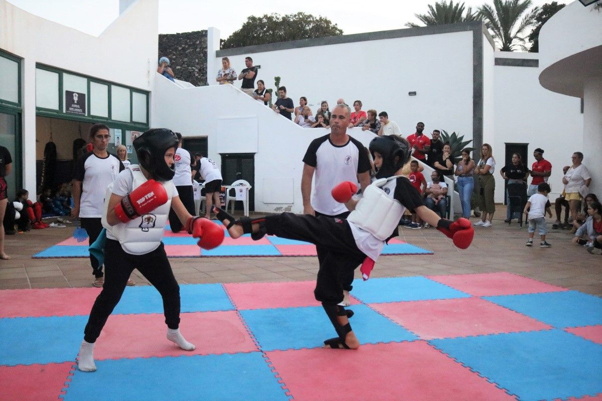 Dos de los deportistas durante la práctica Dos de los deportistas durante la práctica
