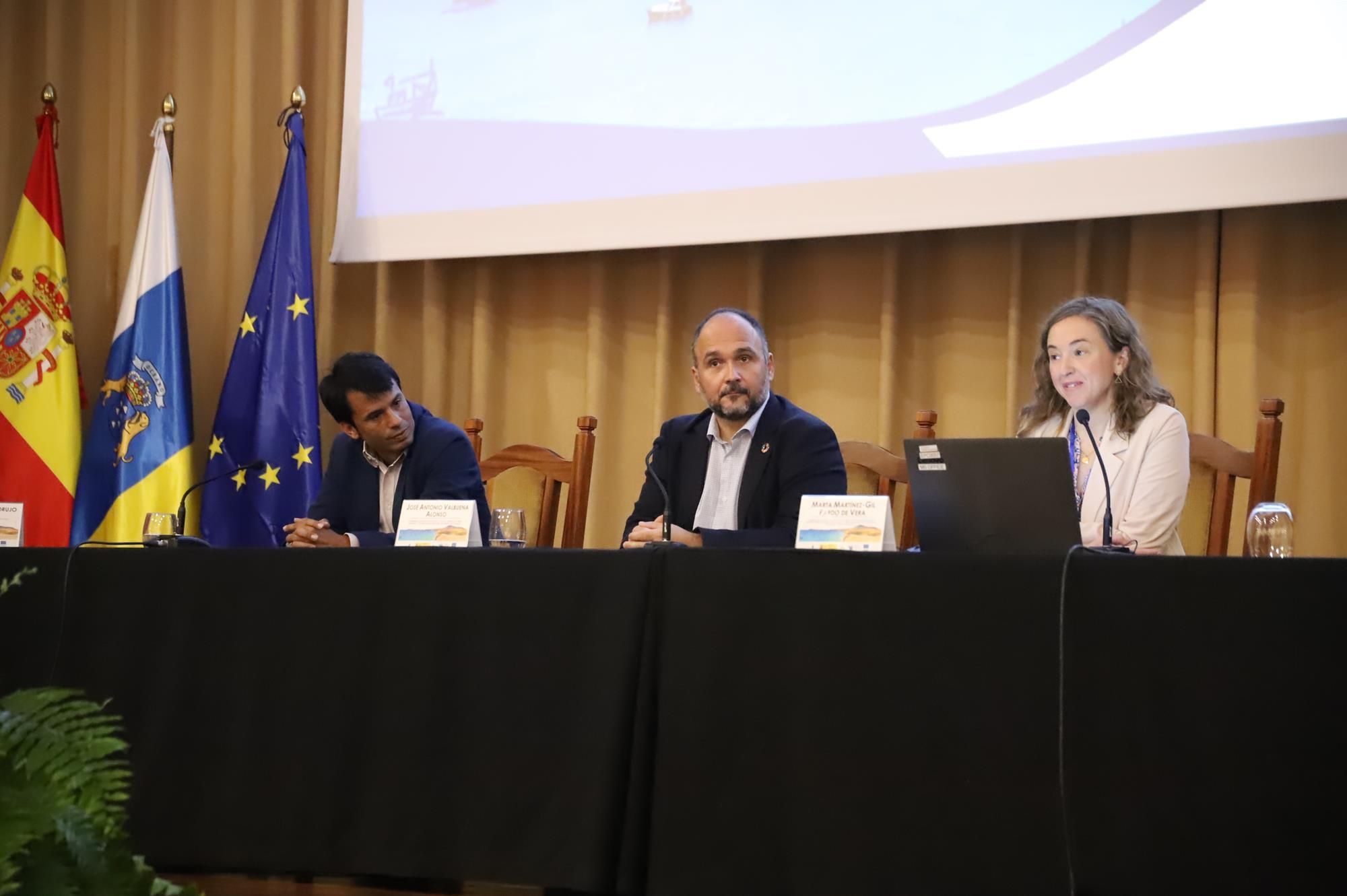 Jornada sobre el litoral marino de Canarias desarrollada en Lanzarote Jornada sobre el litoral marino de Canarias desarrollada en Lanzarote