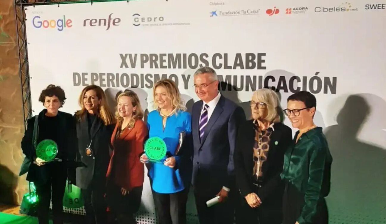 Foto de Premiados en los XV Premios Clabe con la Vicepresidenta Primera Nadia Calviño