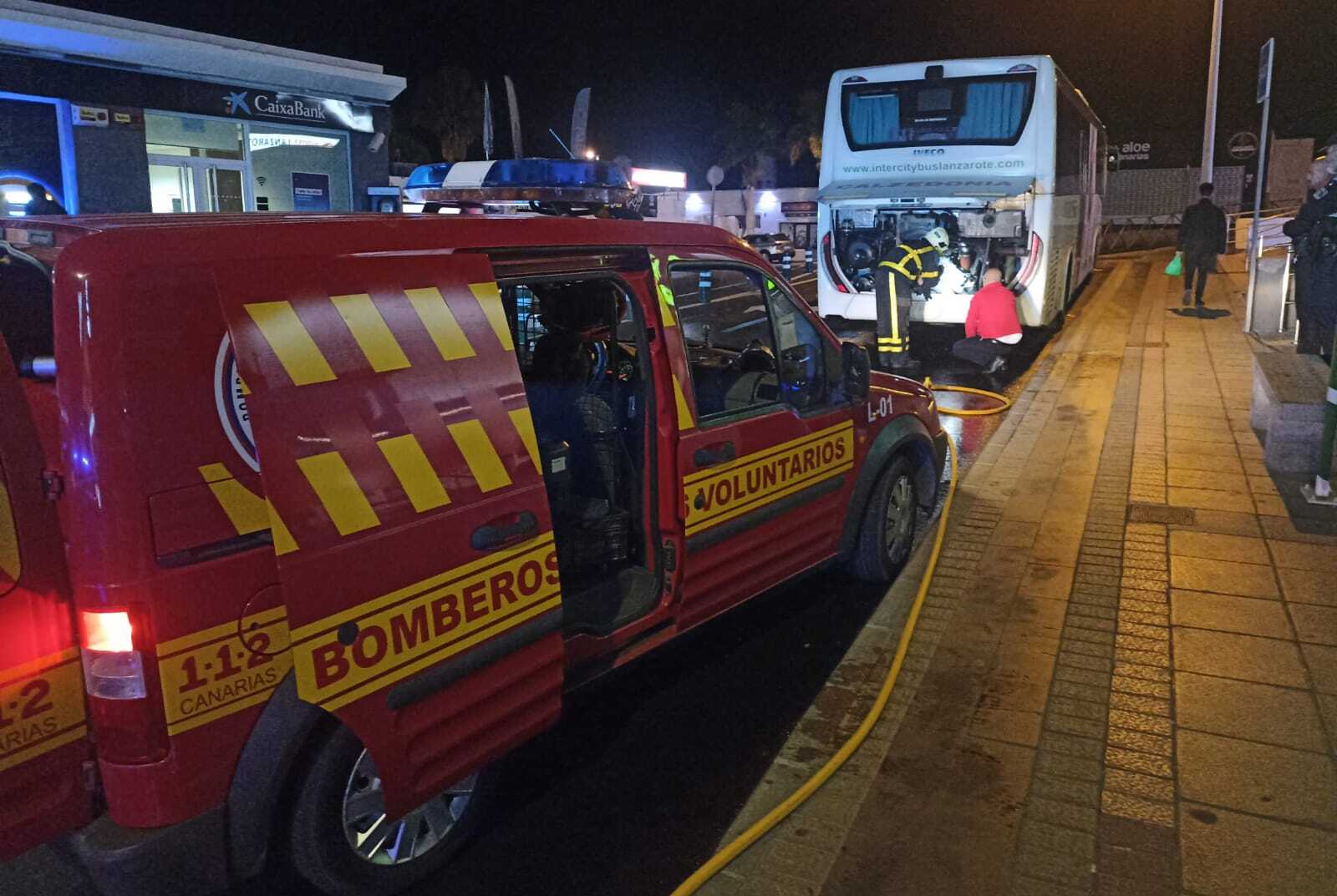 Incendio del motor de una guagua