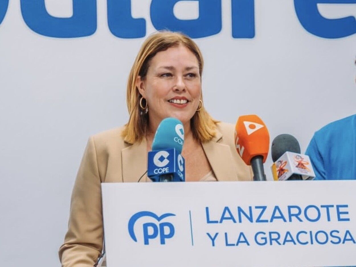 La parlamentaria lanzaroteña del Grupo Popular y presidenta del PP de Lanzarote, Astrid Pérez