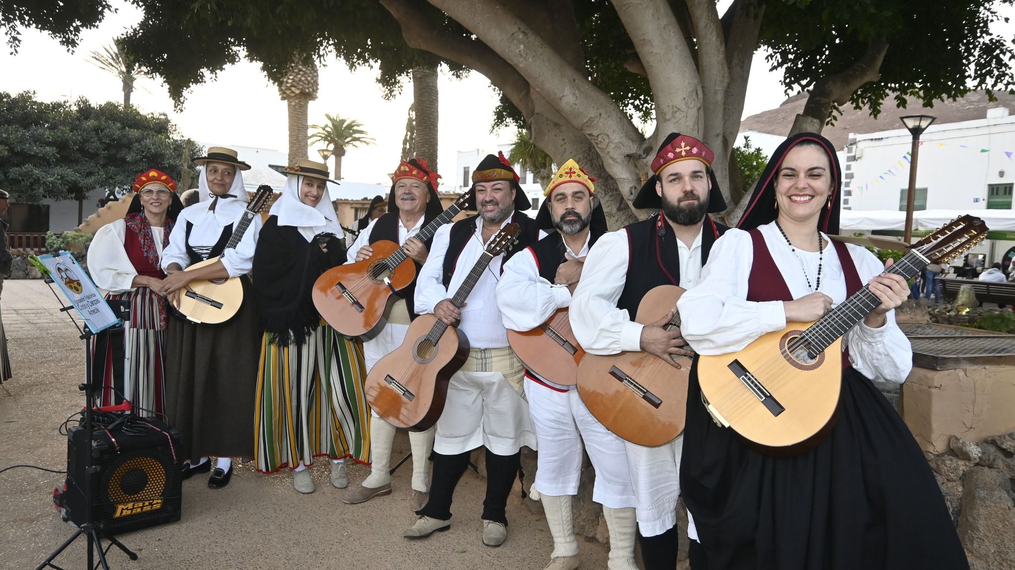La agrupación folclórica Coros y Danzas Arrecife en San Roque, Tinajo