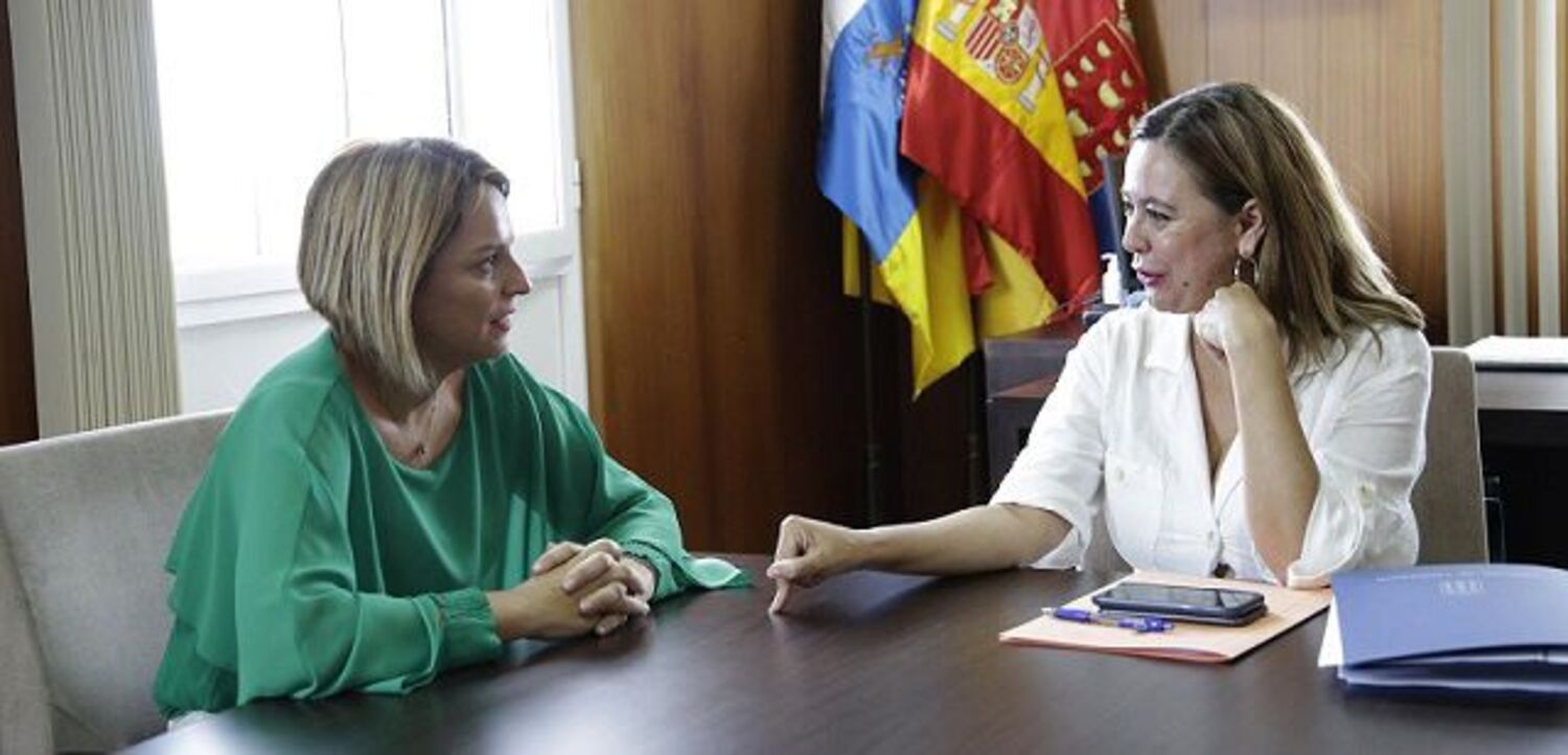 El Cabildo de Lanzarote y el Gobierno acuerdan acabar con la lista de espera en Dependencia