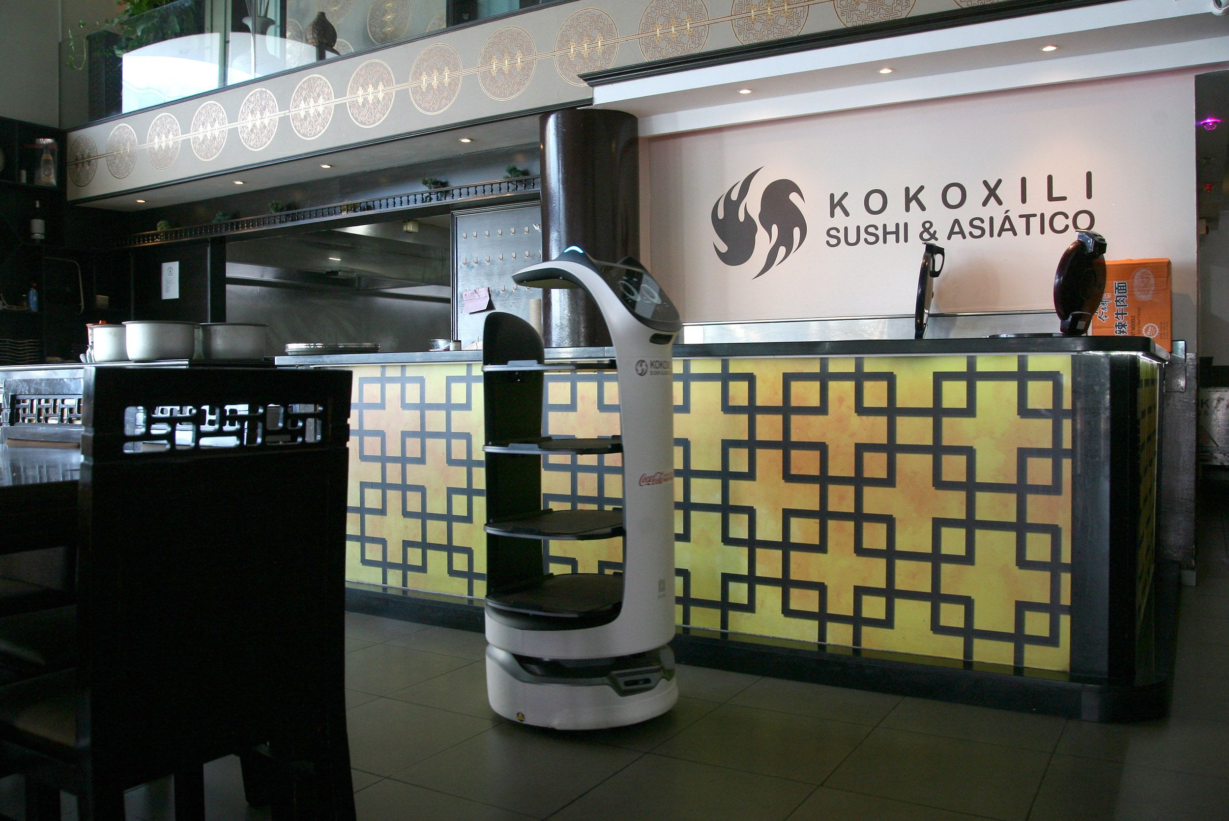 Robot Restaurante Kokoxili Sushi & Asiático (FOTO: José Luis Carrasco) Robot Restaurante Kokoxili Sushi & Asiático (FOTO: José Luis Carrasco)