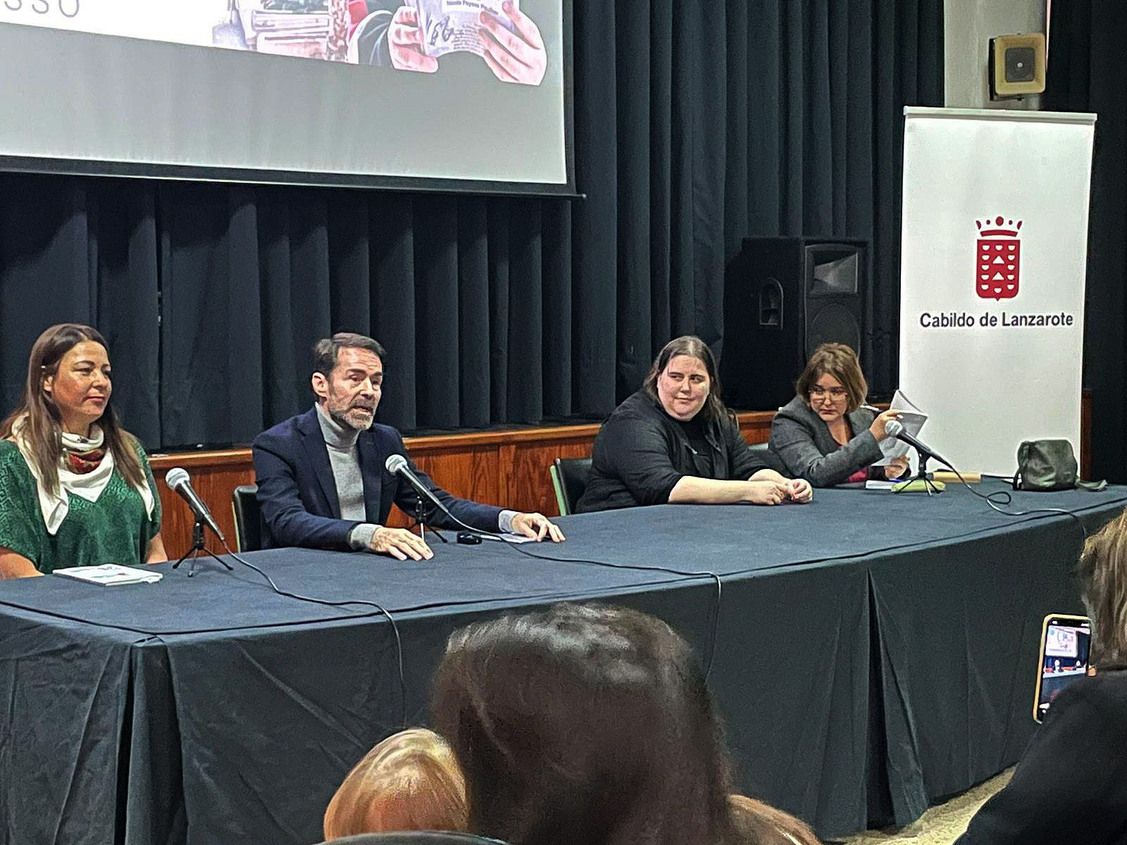 Presentación en Arrecife del libro "Cartas de Guerra"