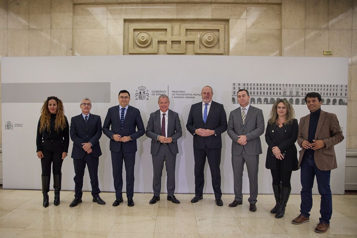 El consejero con los representantes de los cabildos