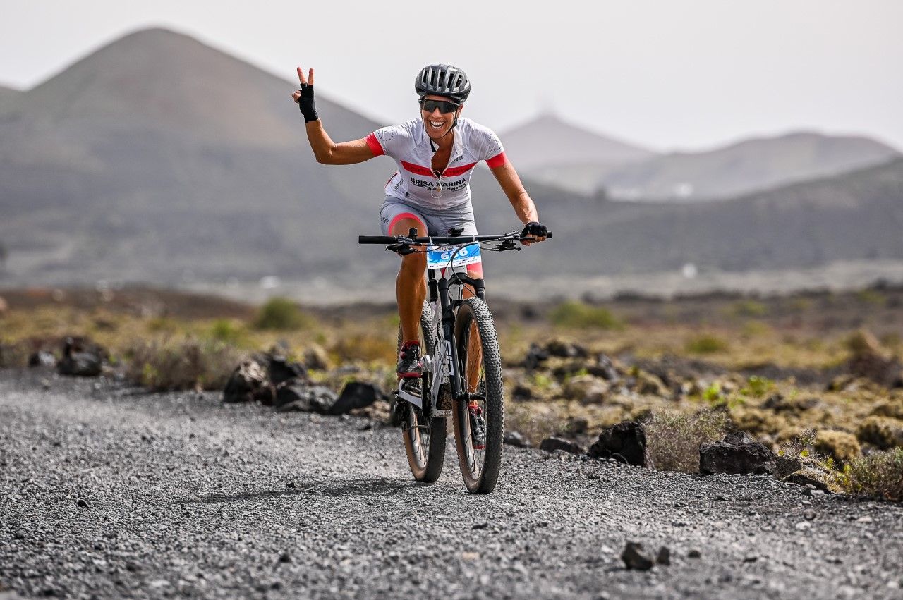 Ciclista durante la Ultrabike Teguise